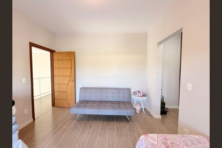 Casa de condomínio à venda com 340m², 3 quartos e 4 vagasSuíte 1