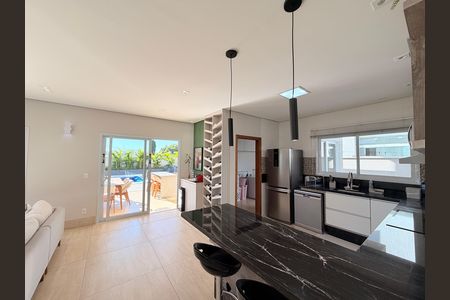 Casa de condomínio à venda com 340m², 3 quartos e 4 vagasCozinha