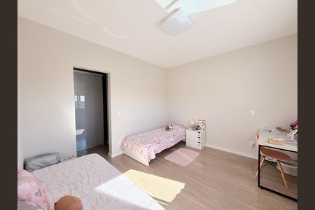 Casa de condomínio à venda com 340m², 3 quartos e 4 vagasSuíte 3