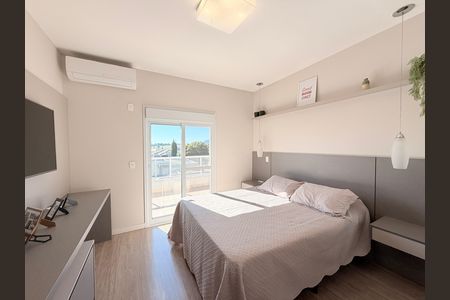 Casa de condomínio à venda com 340m², 3 quartos e 4 vagasSuíte 2