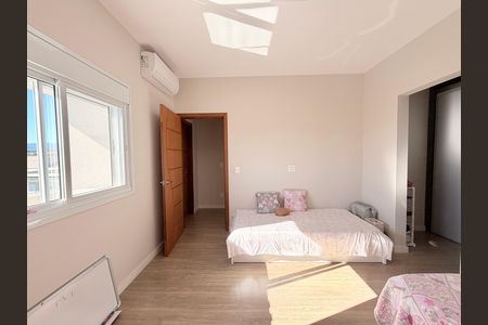 Casa de condomínio à venda com 340m², 3 quartos e 4 vagasSuíte 3