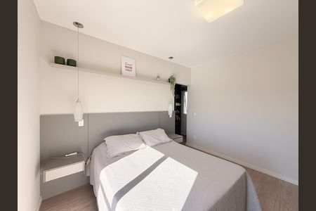 Casa de condomínio à venda com 340m², 3 quartos e 4 vagasSuíte 2
