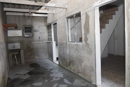 Casa para alugar com 70m², 2 quartos e sem vagaQuintal
