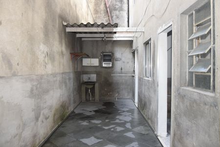 Casa para alugar com 70m², 2 quartos e sem vagaQuintal
