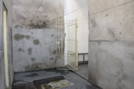 Casa para alugar com 70m², 2 quartos e sem vagaQuintal