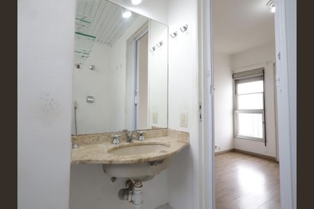 Apartamento à venda com 75m², 2 quartos e 1 vagaBanheiro da Suíte