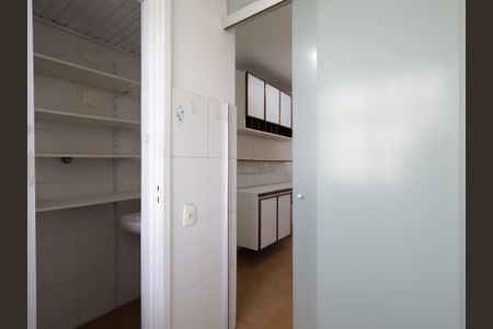 Apartamento à venda com 75m², 2 quartos e 1 vagaÁrea de Serviço