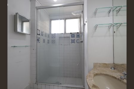 Apartamento à venda com 75m², 2 quartos e 1 vagaBanheiro da Suíte