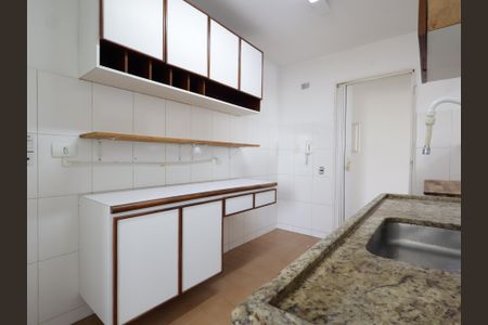 Apartamento à venda com 75m², 2 quartos e 1 vagaCozinha