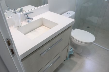 Apartamento à venda com 93m², 2 quartos e 2 vagasBanheiro da Suíte 2