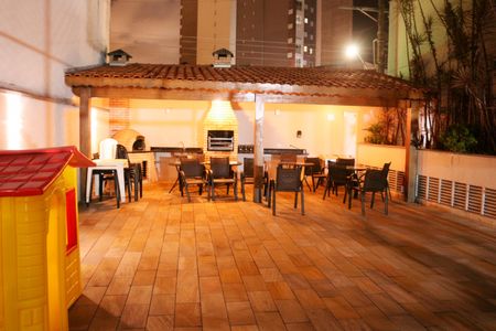 Apartamento à venda com 93m², 2 quartos e 2 vagasÁrea comum - Churrasqueira