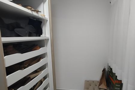 Apartamento à venda com 93m², 2 quartos e 2 vagasCloset da suíte 1