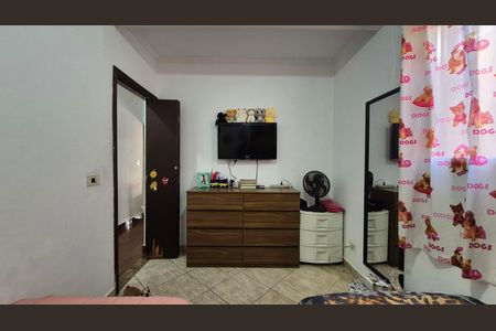 Casa à venda com 284m², 4 quartos e 4 vagas Casa à venda com 284m², 4 quartos e 4 vagasQuarto