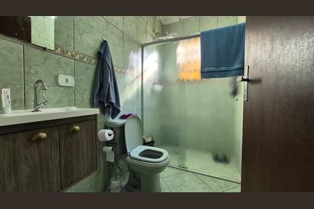 Casa à venda com 284m², 4 quartos e 4 vagas Casa à venda com 284m², 4 quartos e 4 vagasBanheiro