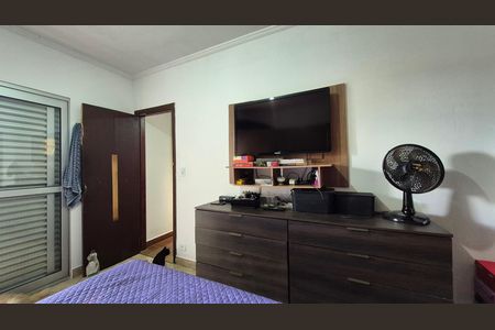 Casa à venda com 284m², 4 quartos e 4 vagas Casa à venda com 284m², 4 quartos e 4 vagasSuíte