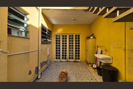Casa à venda com 284m², 4 quartos e 4 vagas Casa à venda com 284m², 4 quartos e 4 vagasLavanderia