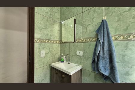 Casa à venda com 284m², 4 quartos e 4 vagas Casa à venda com 284m², 4 quartos e 4 vagasBanheiro