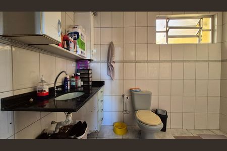 Casa à venda com 284m², 4 quartos e 4 vagas Casa à venda com 284m², 4 quartos e 4 vagasBanheiro da suíte