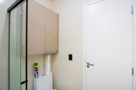 Apartamento à venda com 85m², 3 quartos e 2 vagasBanheiro do quarto 1