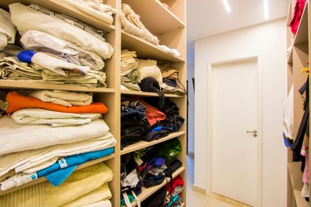 Apartamento à venda com 85m², 3 quartos e 2 vagasCloset do quarto 1
