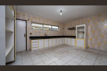 Casa à venda com 322m², 4 quartos e 5 vagasCozinha