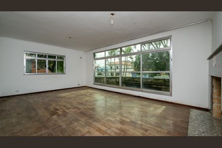 Sala de estar de casa à venda com 4 quartos, 322m² em Vila Alexandria, São Paulo
