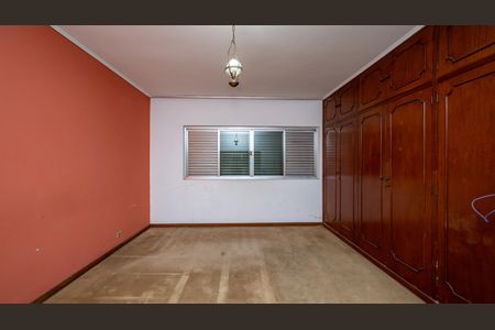Casa à venda com 322m², 4 quartos e 5 vagasSuíte 1