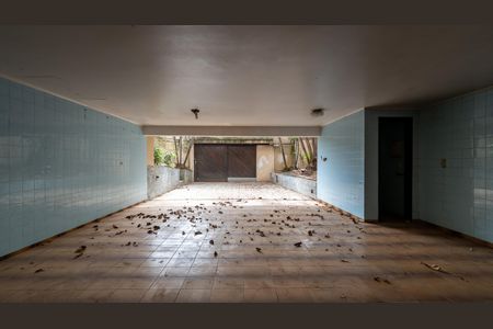 Casa à venda com 322m², 4 quartos e 5 vagasGaragem