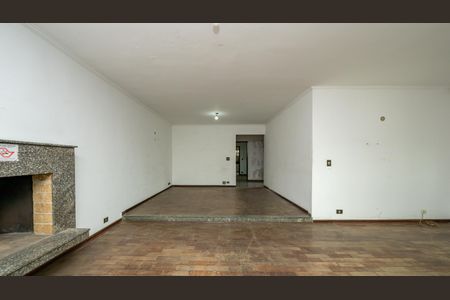 Casa à venda com 322m², 4 quartos e 5 vagasSala de estar