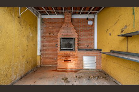 Casa à venda com 322m², 4 quartos e 5 vagasChurrasqueira