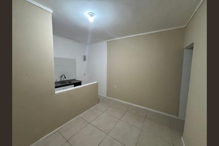Sala de casa para alugar com 1 quarto, 39m² em Jardim Keralux, São Paulo