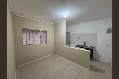 Sala de casa para alugar com 1 quarto, 39m² em Jardim Keralux, São Paulo