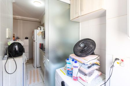 Apartamento à venda com 58m², 3 quartos e 1 vagaÁrea de Serviço