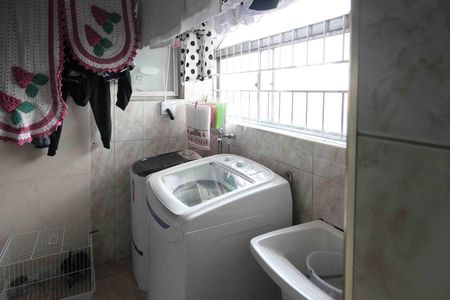 Apartamento à venda com 98m², 3 quartos e 1 vaga Apartamento à venda com 98m², 3 quartos e 1 vagaÁrea de Serviço