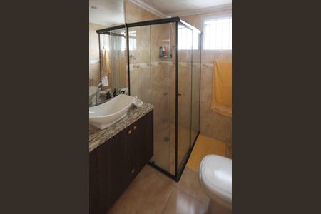 Apartamento à venda com 98m², 3 quartos e 1 vaga Apartamento à venda com 98m², 3 quartos e 1 vagaBanheiro da Suite