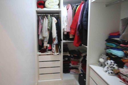 Apartamento à venda com 98m², 3 quartos e 1 vaga Apartamento à venda com 98m², 3 quartos e 1 vagaCloset da suíte