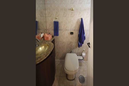 Apartamento à venda com 98m², 3 quartos e 1 vaga Apartamento à venda com 98m², 3 quartos e 1 vagaBanheiro da Suite