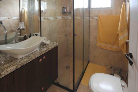 Apartamento à venda com 98m², 3 quartos e 1 vaga Apartamento à venda com 98m², 3 quartos e 1 vagaBanheiro da Suite