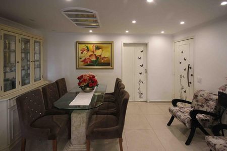 Apartamento à venda com 98m², 3 quartos e 1 vaga Apartamento à venda com 98m², 3 quartos e 1 vagaSala de Jantar