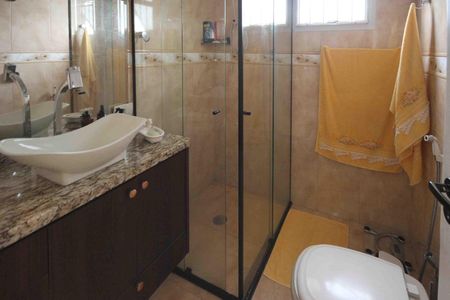 Apartamento à venda com 98m², 3 quartos e 1 vaga Apartamento à venda com 98m², 3 quartos e 1 vagaBanheiro da Suite