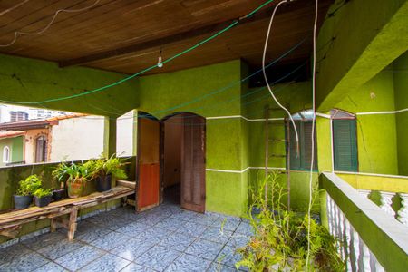 Casa à venda com 100m², 3 quartos e 2 vagas Casa à venda com 100m², 3 quartos e 2 vagasVaranda do quarto 3
