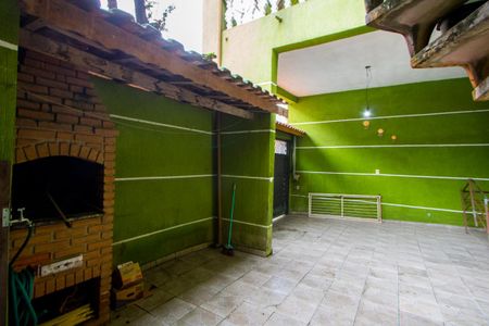 Casa à venda com 100m², 3 quartos e 2 vagas Casa à venda com 100m², 3 quartos e 2 vagasEspaço gourmet/Quintal/Garagem