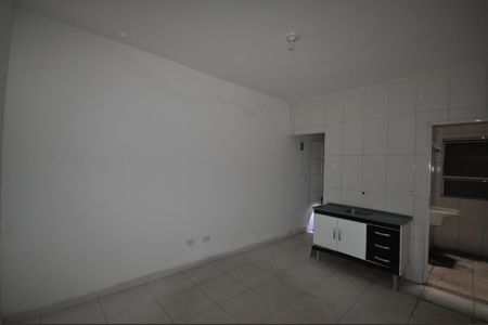 Sala/Cozinha de casa para alugar com 2 quartos, 35m² em Jardim Japao, São Paulo