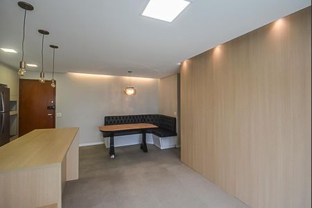 Apartamento para alugar com 70m², 2 quartos e 1 vagaSala