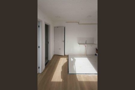 Sala de apartamento para alugar com 2 quartos, 32m² em Parque São Lourenço, São Paulo