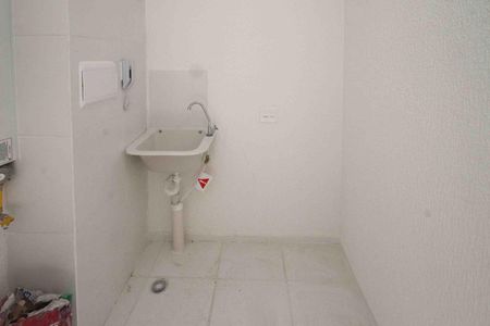 Área de Serviço de apartamento para alugar com 2 quartos, 32m² em Parque São Lourenço, São Paulo