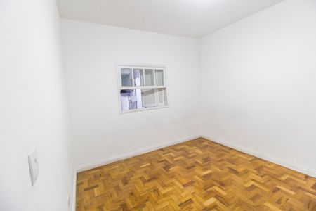 Quarto de casa para alugar com 1 quarto, 42m² em Jardim dos Camargos, Barueri