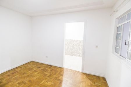 Casa para alugar com 42m², 1 quarto e sem vaga Casa para alugar com 42m², 1 quarto e sem vagaSala