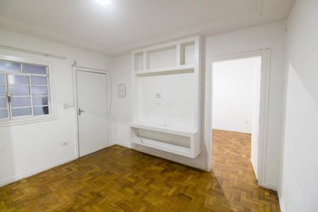 Casa para alugar com 42m², 1 quarto e sem vaga Casa para alugar com 42m², 1 quarto e sem vagaSala