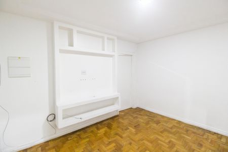 Sala  de casa para alugar com 1 quarto, 42m² em Jardim dos Camargos, Barueri